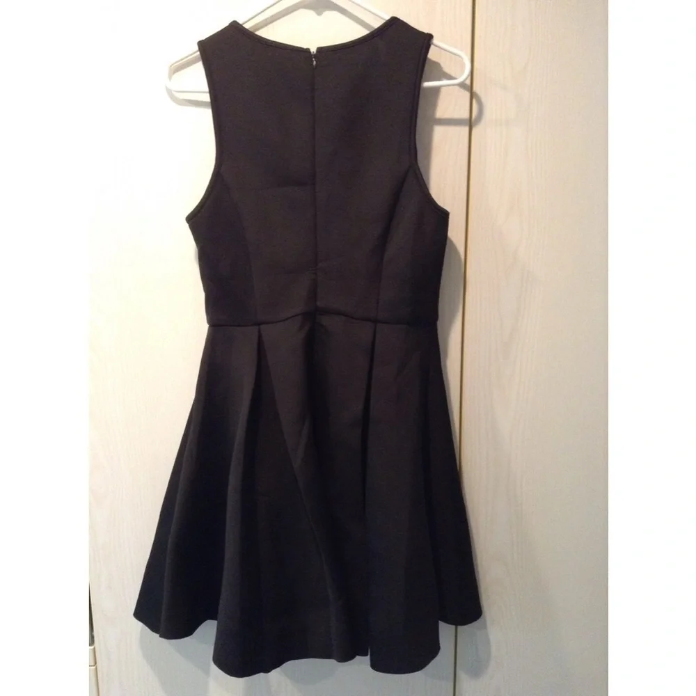 💕BEST SOCIETY💕 Fit and Flare Little Black Dress - Picture 6 of 7